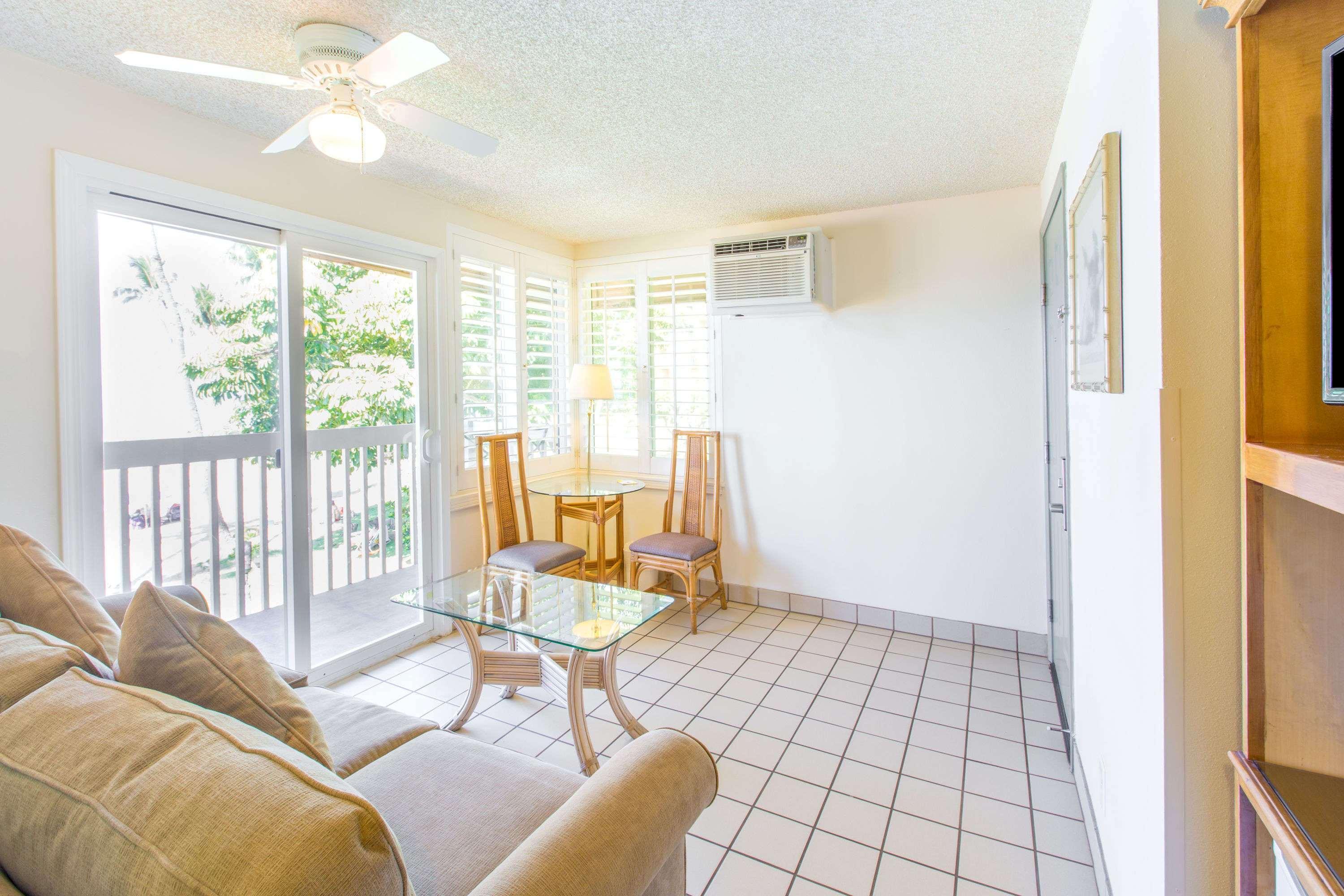 Days Inn By Wyndham Maui Oceanfront Вайлеа Екстер'єр фото