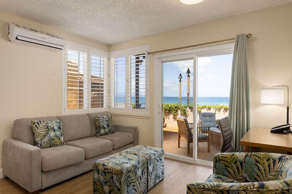 Days Inn By Wyndham Maui Oceanfront Вайлеа Номер фото