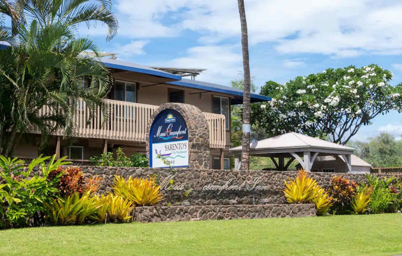 Days Inn By Wyndham Maui Oceanfront Вайлеа Екстер'єр фото